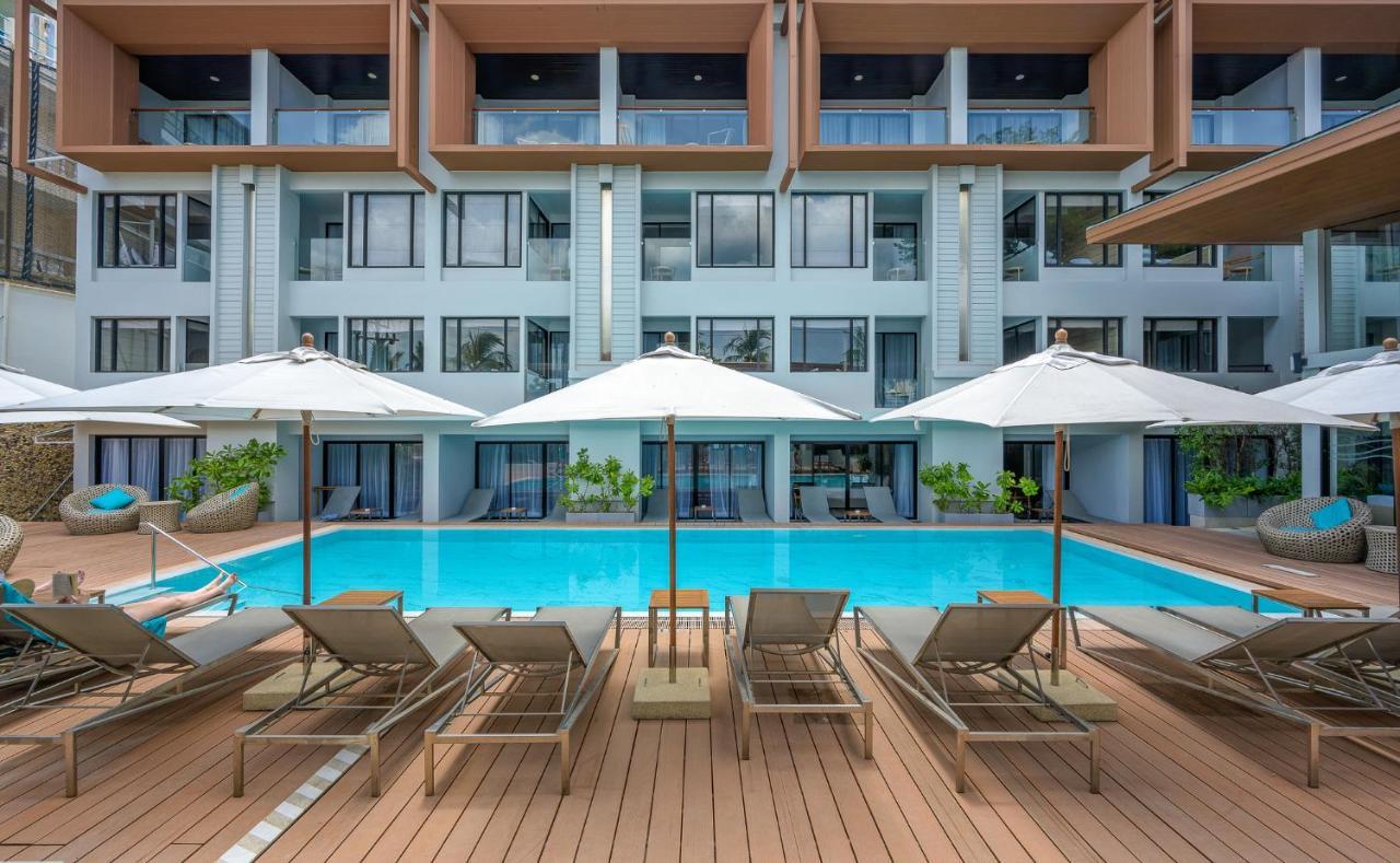 Liv Hotel Phuket Patong Beachfront Bagian luar foto