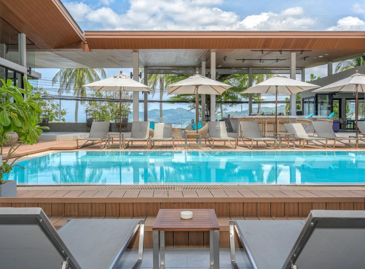 Liv Hotel Phuket Patong Beachfront Bagian luar foto